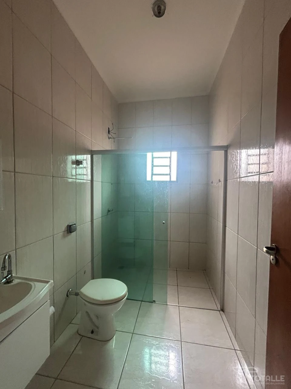 Imagens do imóveis Vende-se Imóvel no Santa Leonor