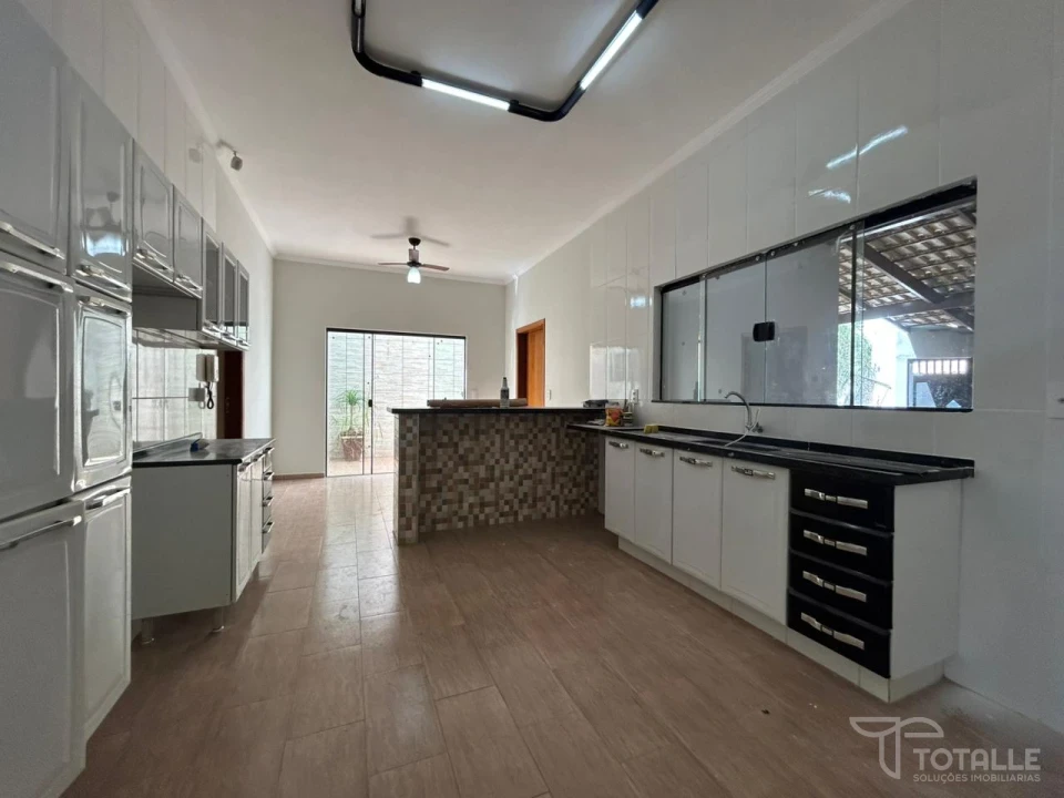 Imagens do imóveis Casa á venda Jardim do lago 4