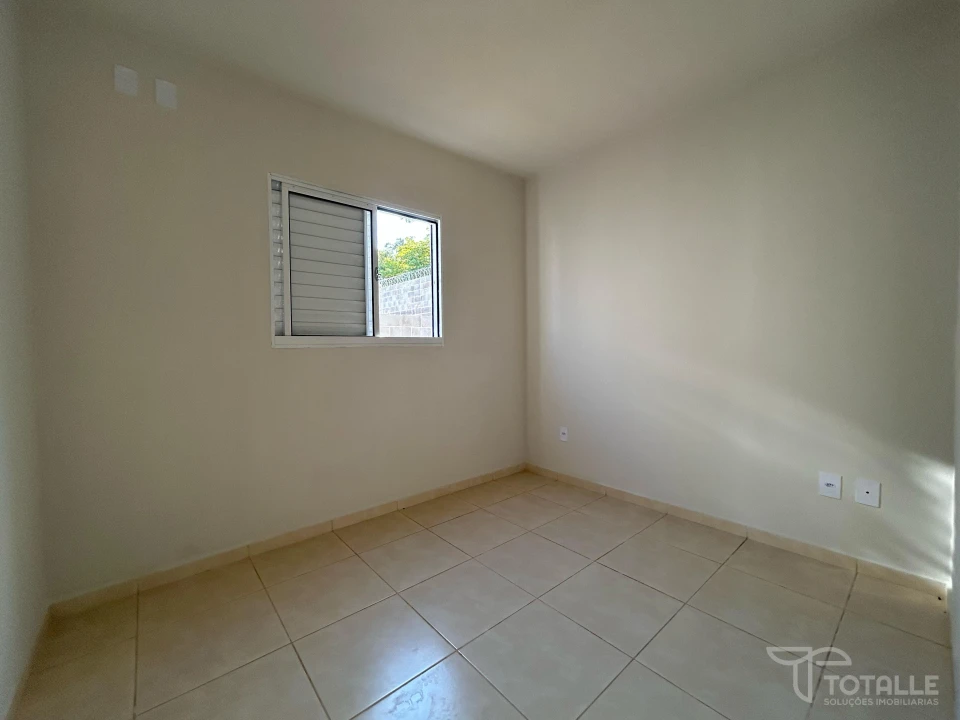 Imagens do imóveis Aluga-se Casa no Condimínio Levitti I