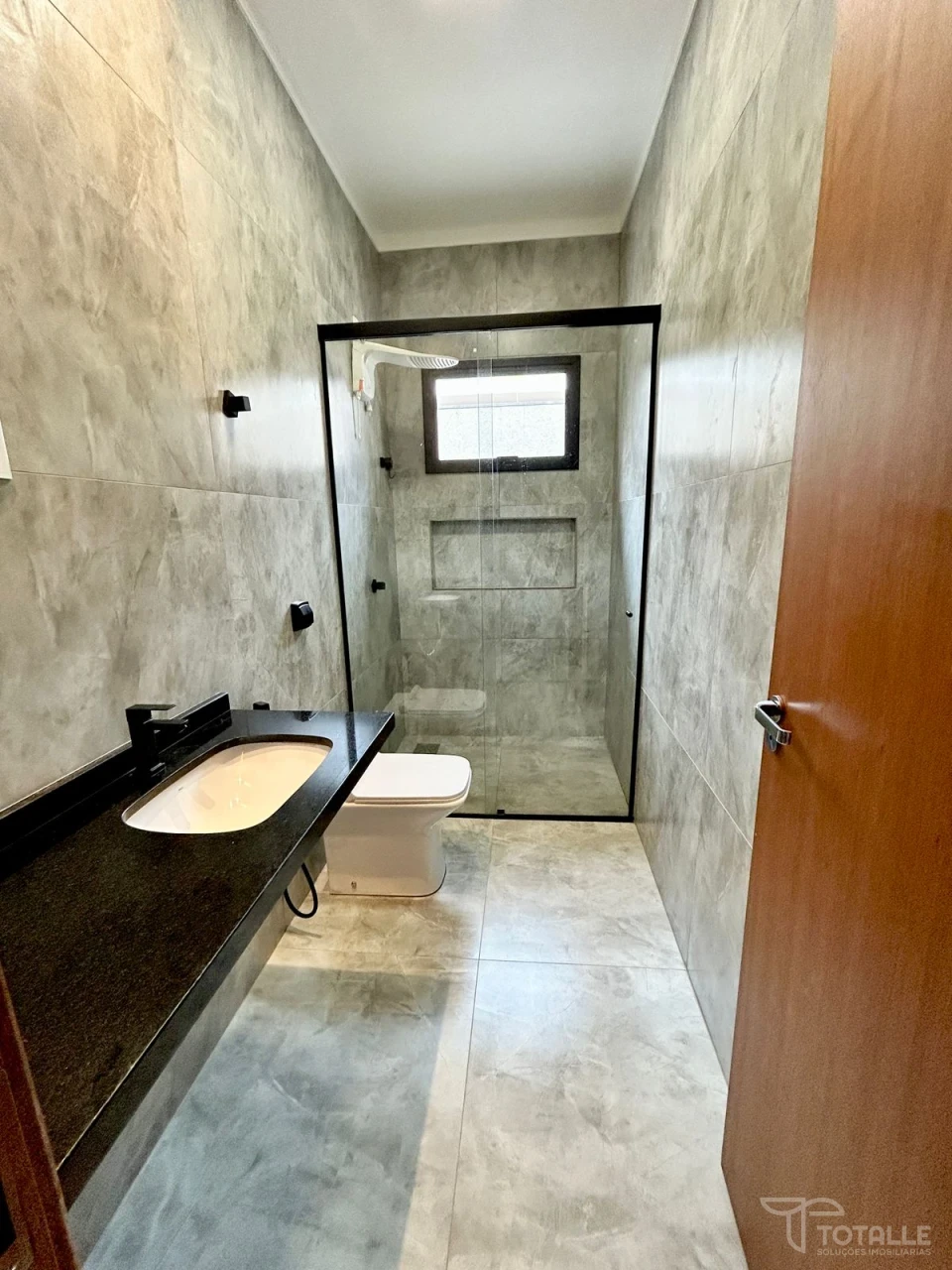 Imagens do imóveis Casa a Venda no Jardim do Lago