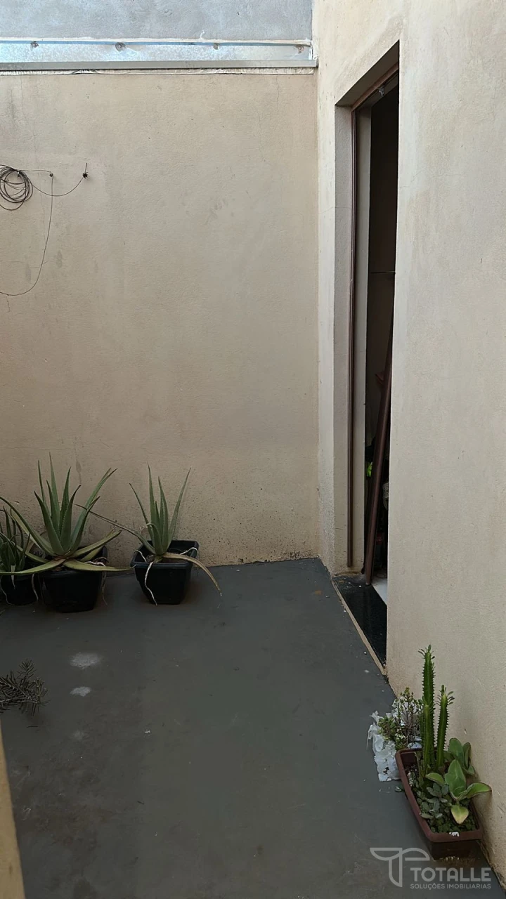 Imagens do imóveis Casa a Venda no Jardim do Lago V