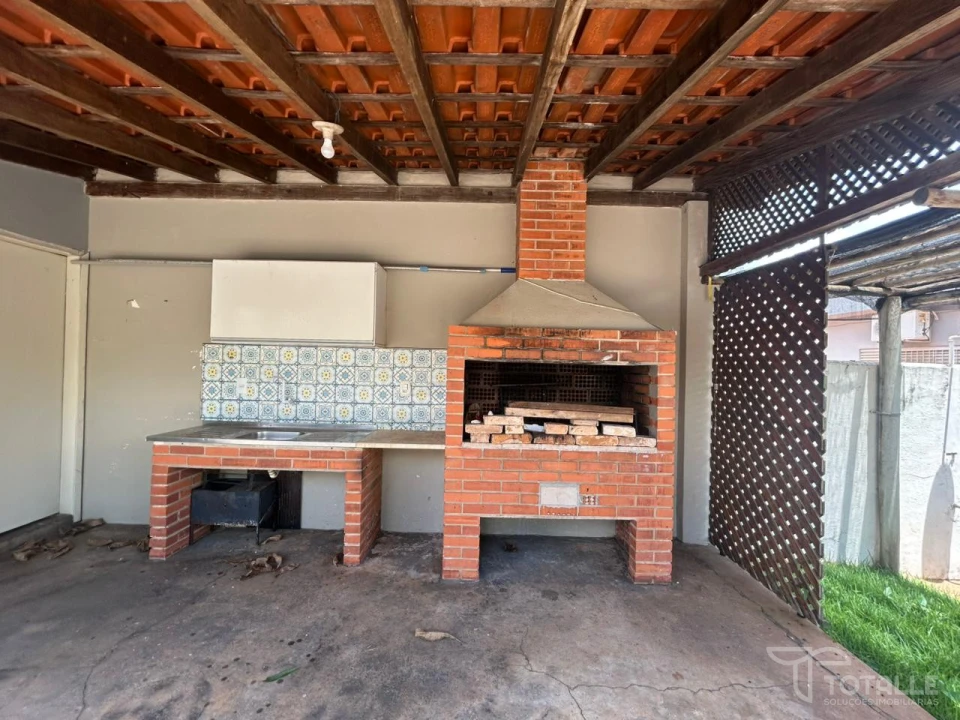 Imagens do imóveis Aluga-se Casa no Centro