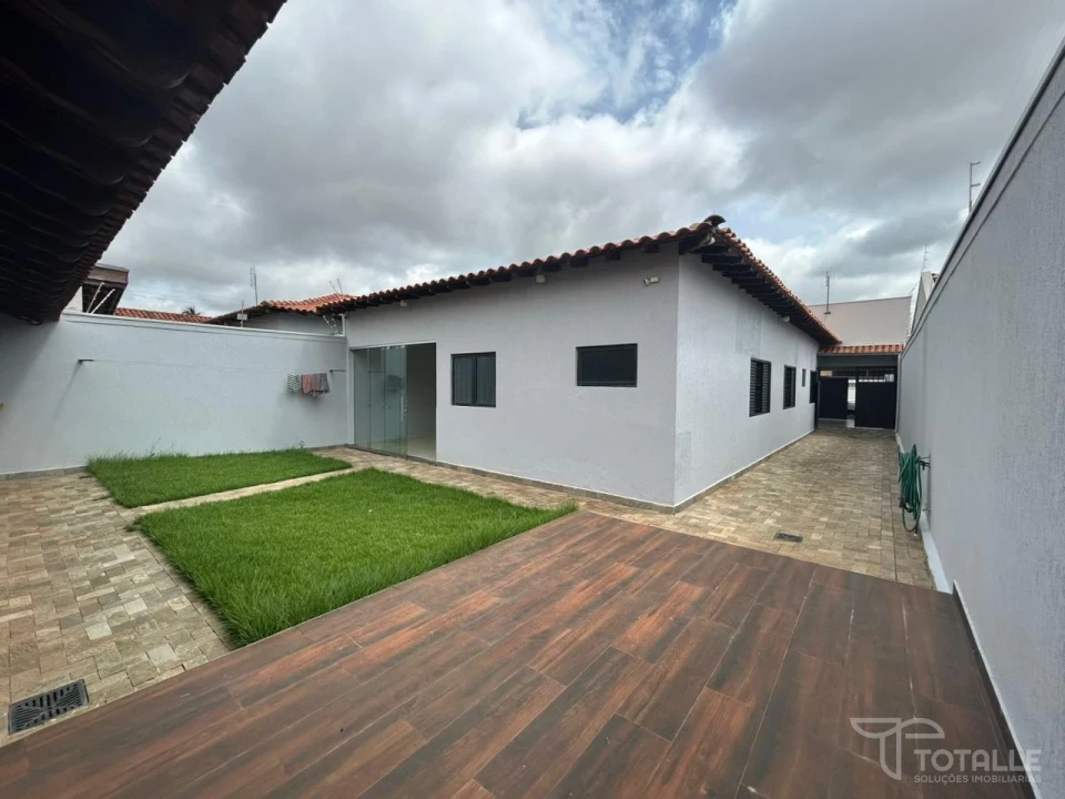 Imagens do imóveis Casa à Venda no Jardim Shangrilla