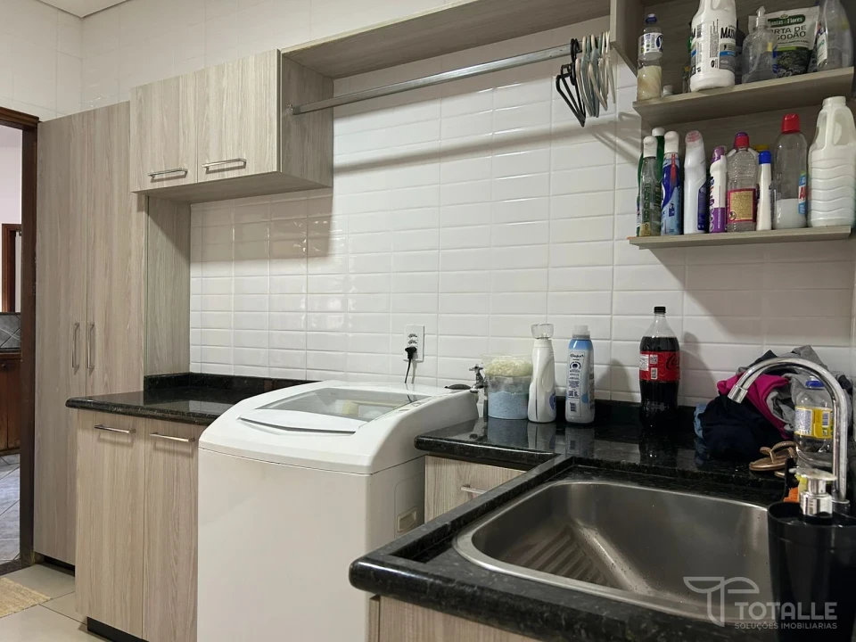 Imagens do imóveis Casa a Veda no Jardim Shangrilá