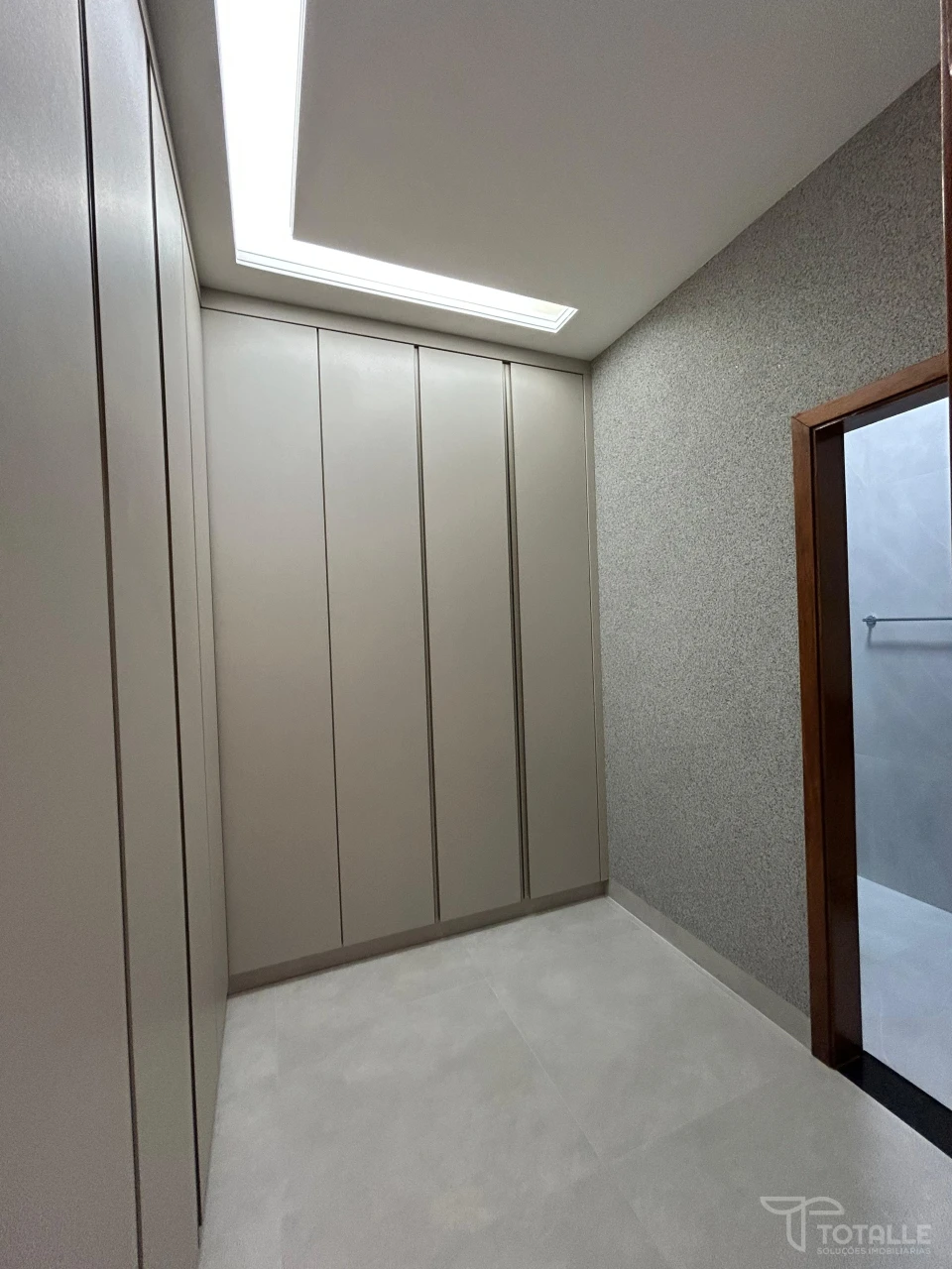 Imagens do imóveis Casa a Venda em Jardim do Lago