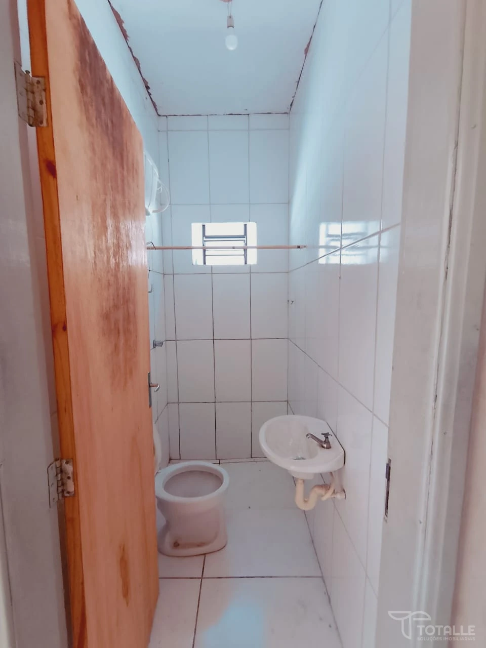 Imagens do imóveis Aluga-se Kit net no Jd del Rey