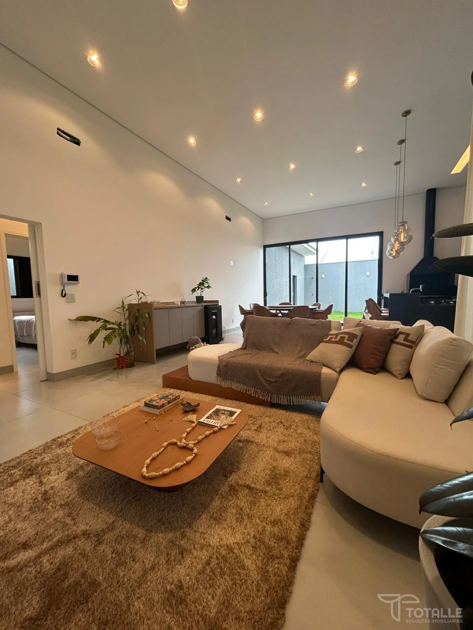 Imagens do imóveis Casa A Venta no Jardim do Lago VI