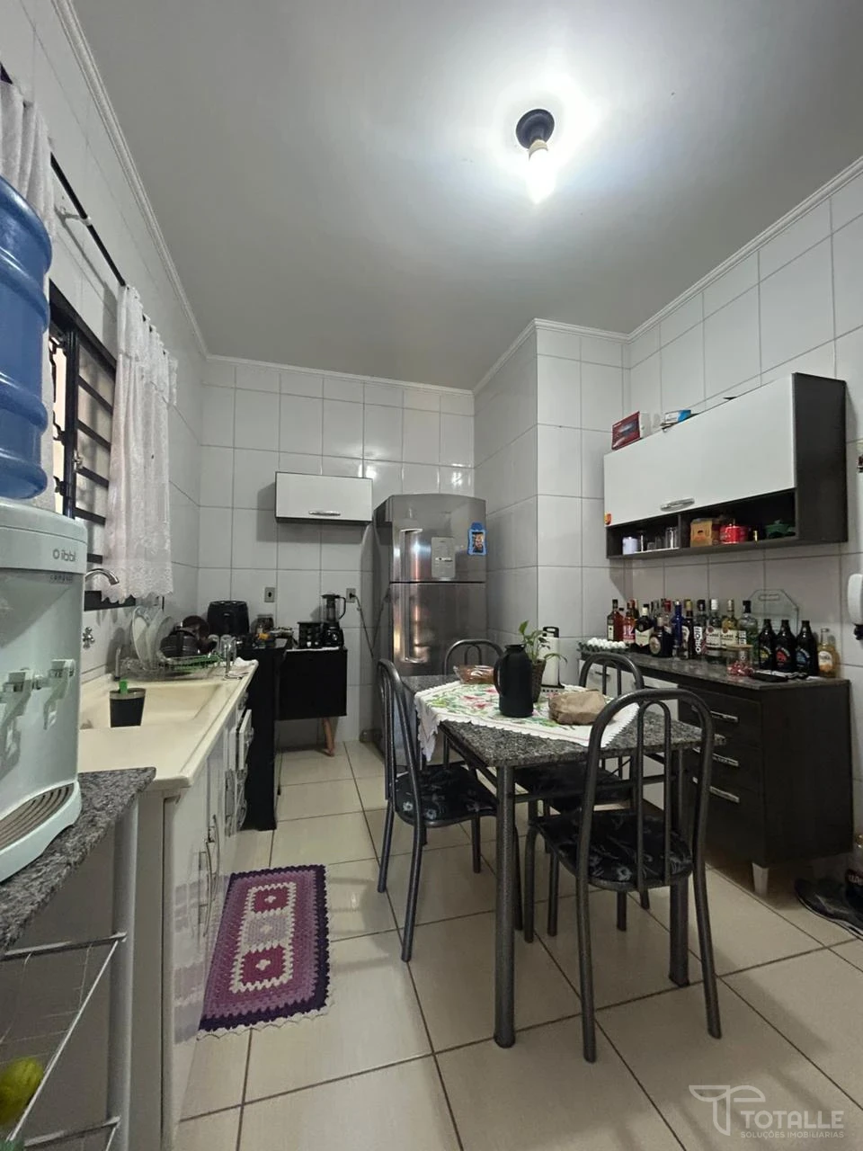 Imagens do imóveis Vende-se casa no Jardim do Lago