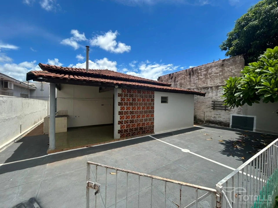 Imagens do imóveis Aluga-se Casa no Centro