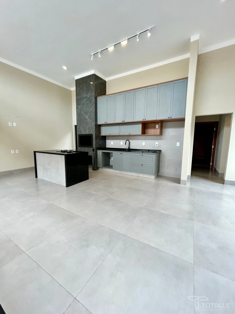 Imagens do imóveis Casa a Venda no Jardim do Lago