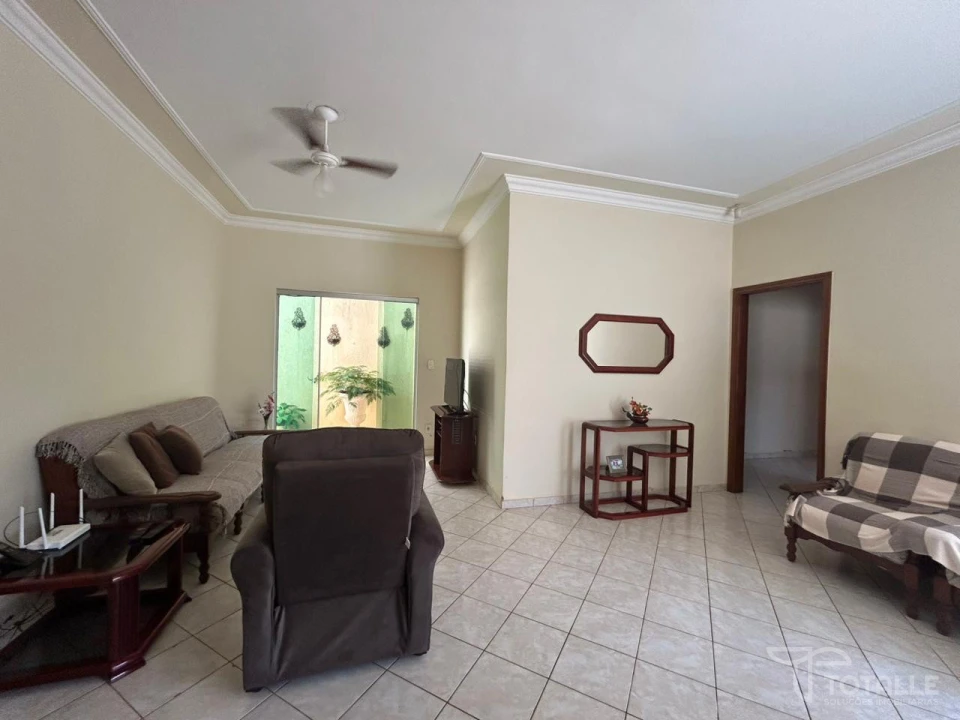 Imagens do imóveis Casa a Venda no Res. Miguel Barbeiro