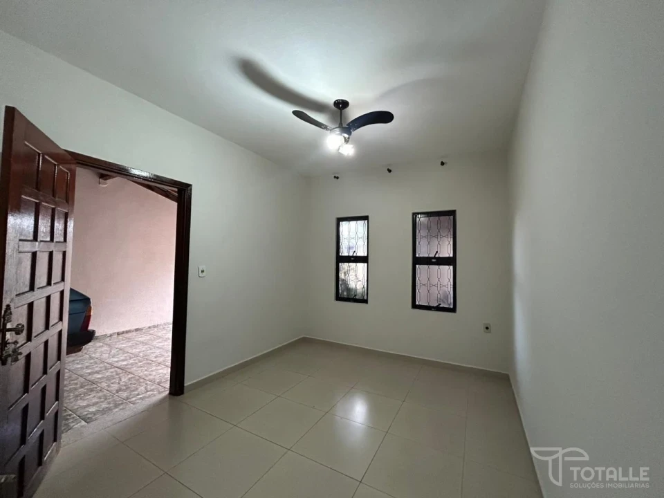 Imagens do imóveis Casa À Venda Jardim Del Rey Penápolis