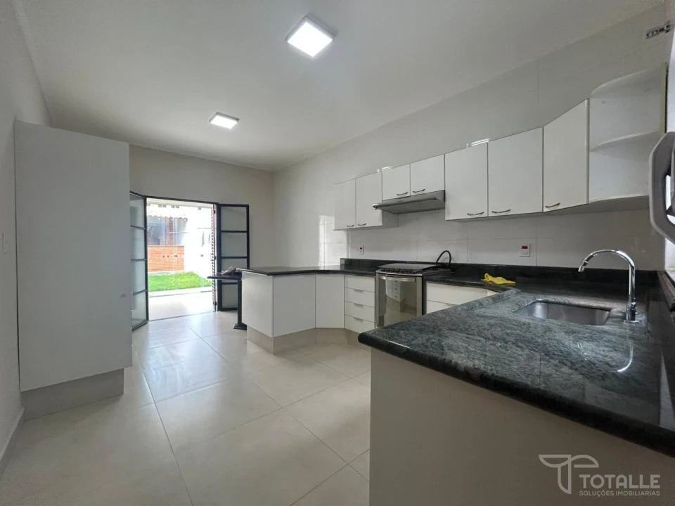 Imagens do imóveis Casa à Venda no Jardim Shangrilla