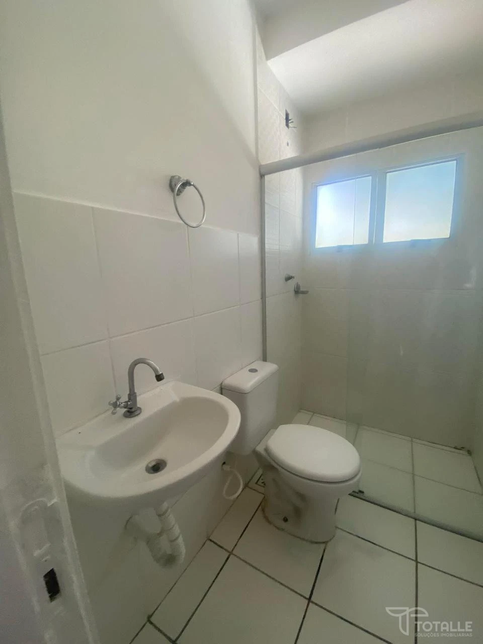 Imagens do imóveis Aluga-se Sobrado no Village Paineiras