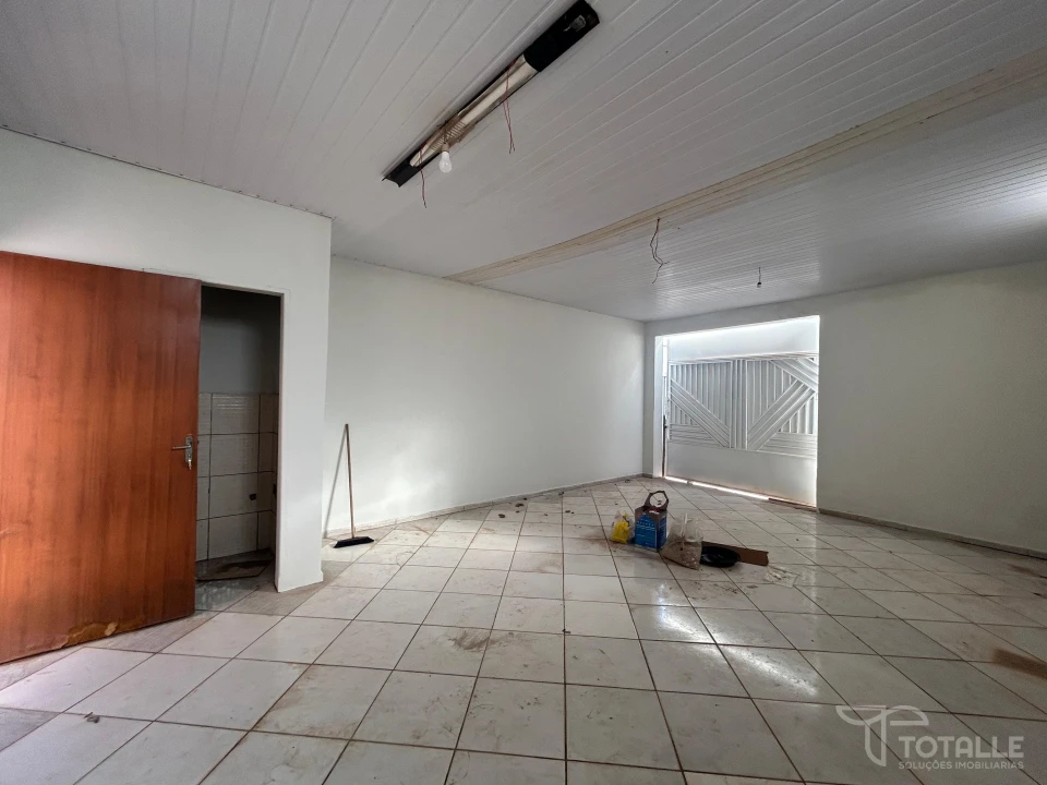 Imagens do imóveis Casa Com Predio Comercial  à Venda no Res. Regina Célia