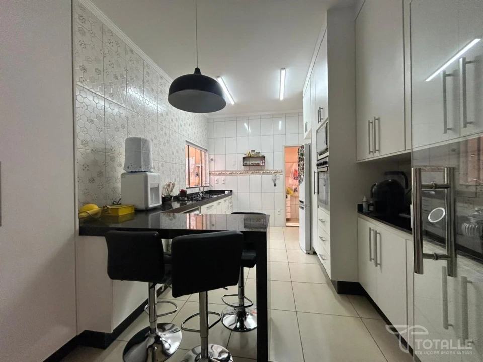 Imagens do imóveis Casa A Venda no Jardim do Lago II