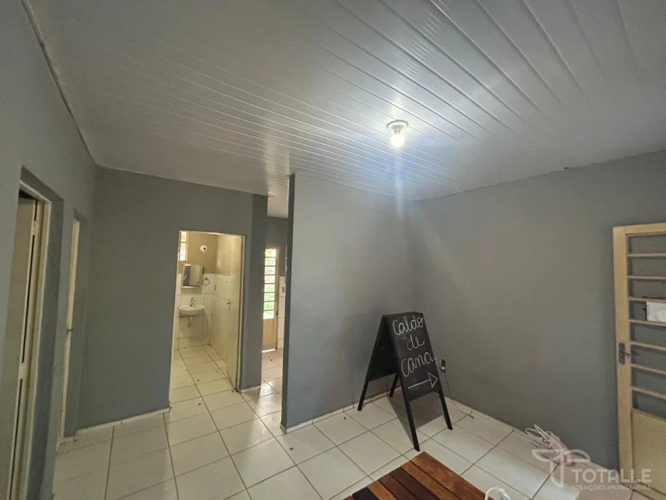 Imagens do imóveis Vende-se Casa de Esquina no Gualter Monteiro