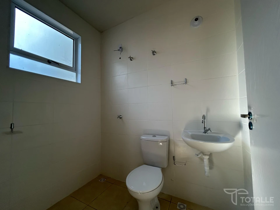 Imagens do imóveis Aluga-se Casa no Condimínio Levitti I