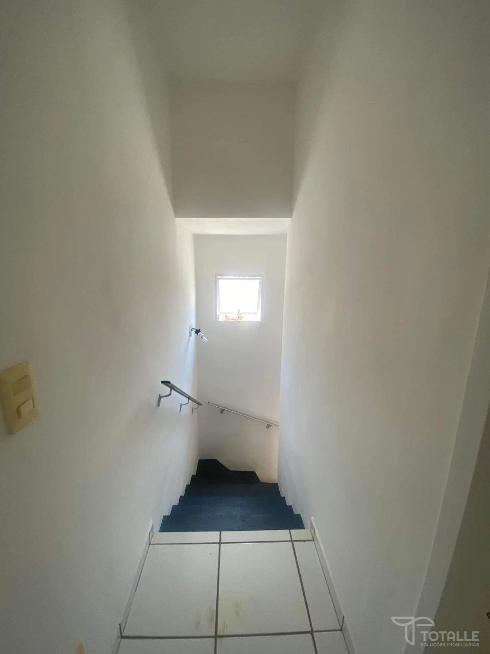 Imagens do imóveis Aluga-se Sobrado no Village Paineiras