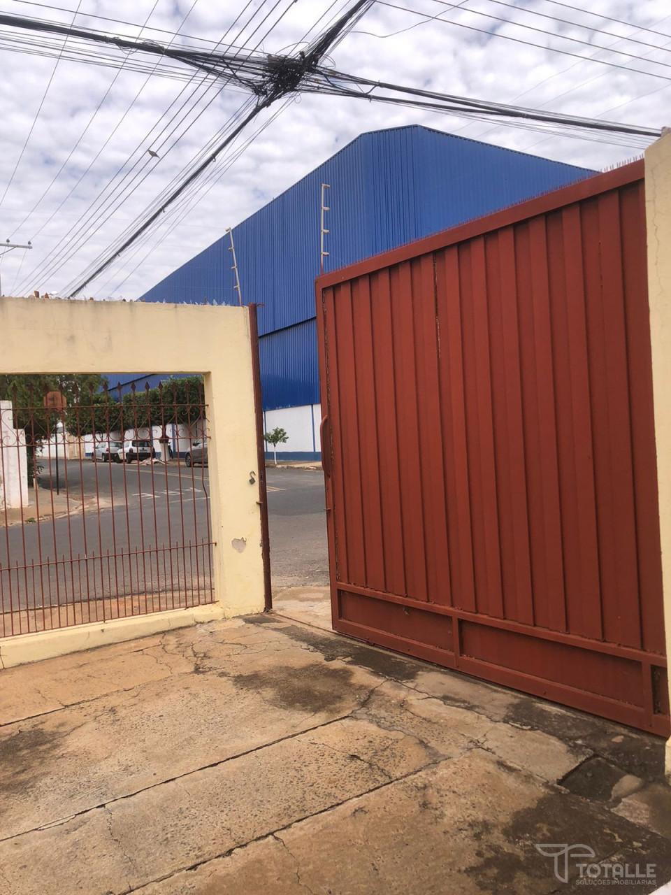 Imagens do imóveis Aluga-se Casa