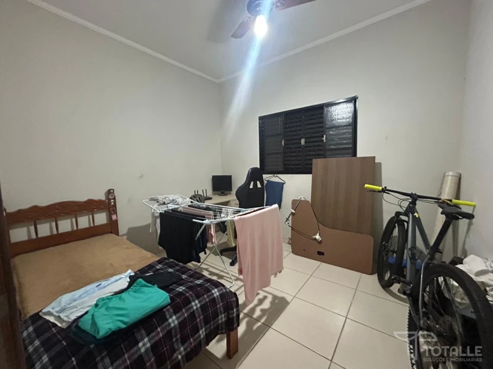 Imagens do imóveis Vende-se casa no Jardim do Lago