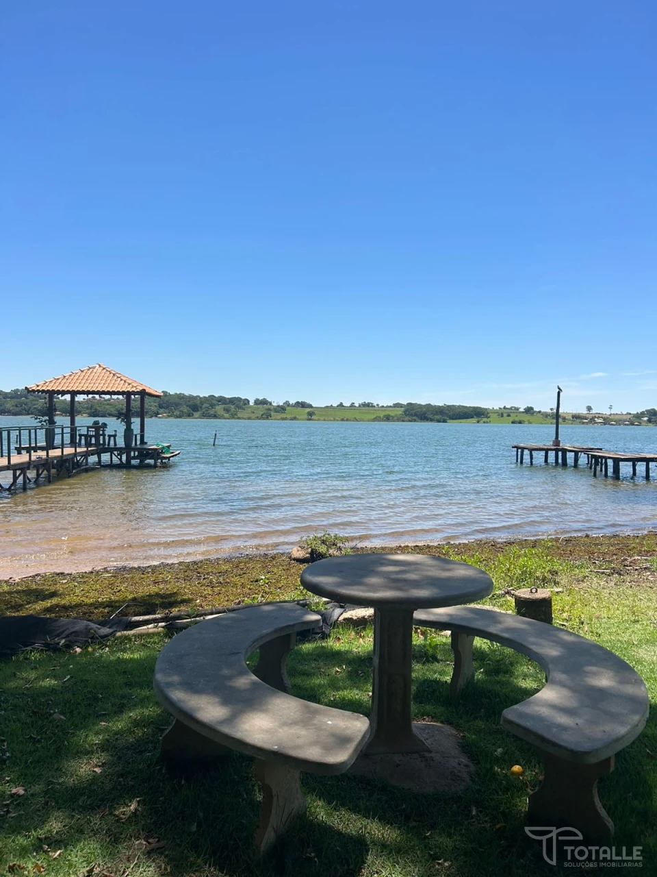 Imagens do imóveis Rancho a Venda no Condomínio Belvedere