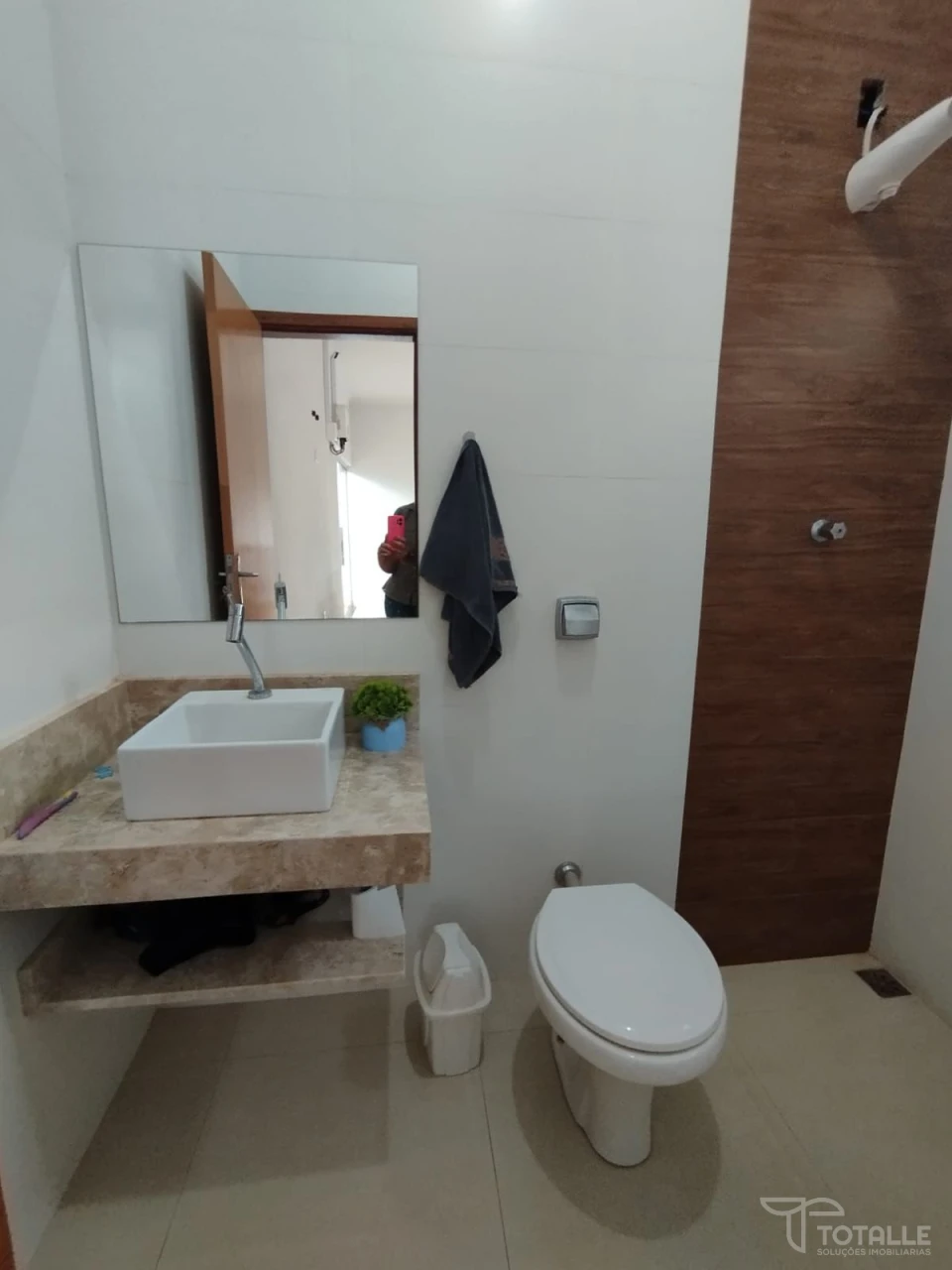 Imagens do imóveis Casa a Venda em Jardim do Lago V