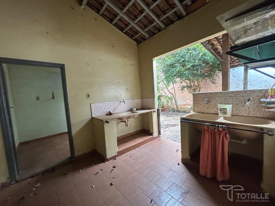 Imagens do imóveis Casa a Venda em Centro