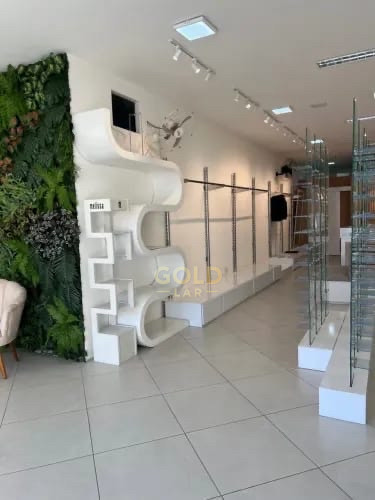 Imagens do imóveis Salão/Galpão de 180m2,com espaço amplo 2 banheiros, cozinha, e duas vagas de garagem.