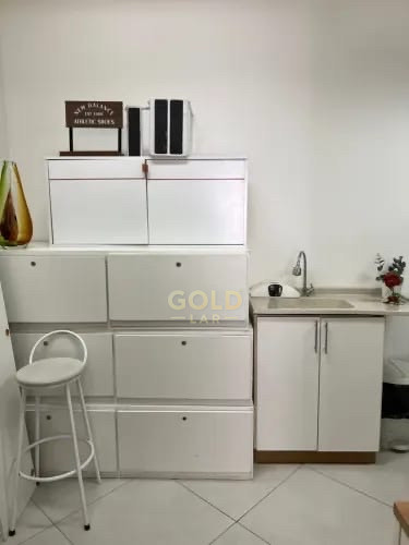 Imagens do imóveis Salão/Galpão de 180m2,com espaço amplo 2 banheiros, cozinha, e duas vagas de garagem.