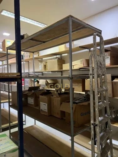 Imagens do imóveis Salão/Galpão de 180m2,com espaço amplo 2 banheiros, cozinha, e duas vagas de garagem.