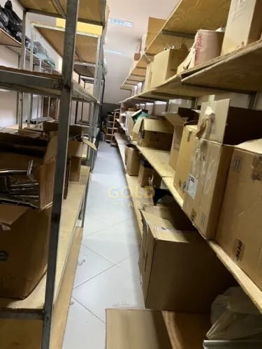 Imagens do imóveis Salão/Galpão de 180m2,com espaço amplo 2 banheiros, cozinha, e duas vagas de garagem.