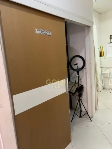 Imagens do imóveis Salão/Galpão de 180m2,com espaço amplo 2 banheiros, cozinha, e duas vagas de garagem.