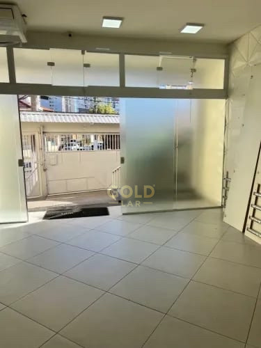 Imagens do imóveis Salão/Galpão de 180m2,com espaço amplo 2 banheiros, cozinha, e duas vagas de garagem.