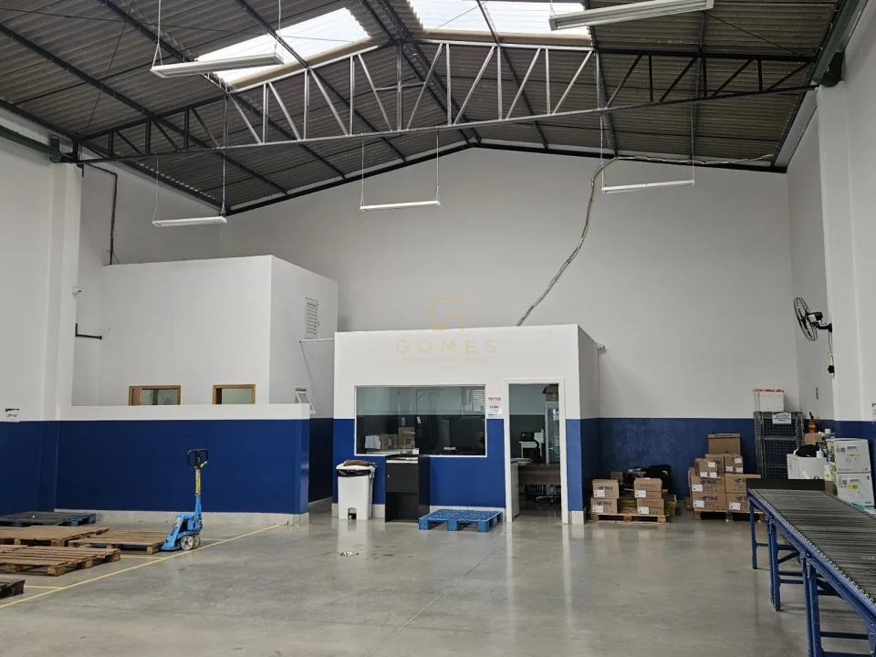 BARRACÃO COMERCIAL À VENDA – CENTRO DE LONDRINA/PR