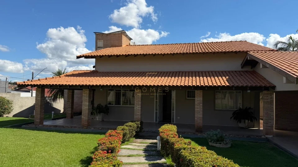 Casa de Esquina À Venda Setor 3 Ibiporã