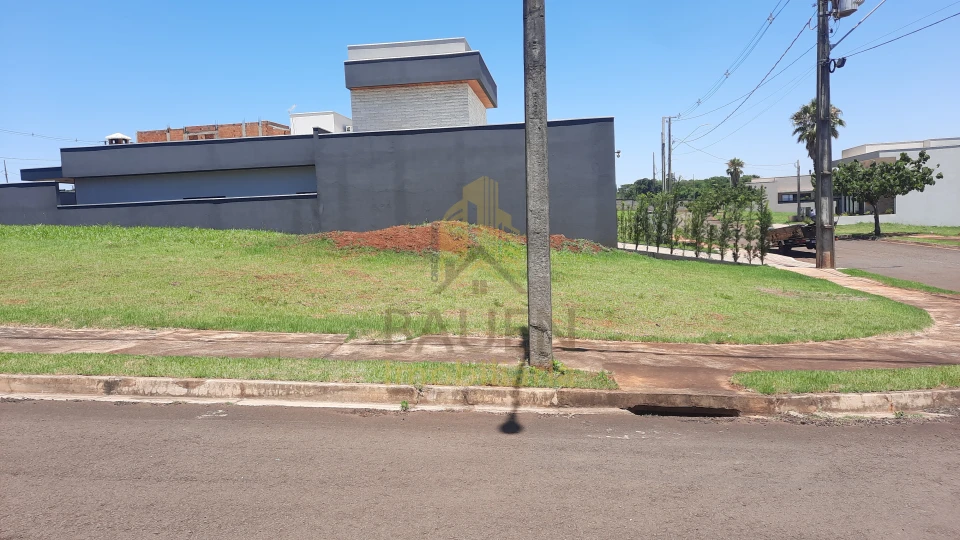 Imagens do imóveis TERRENO