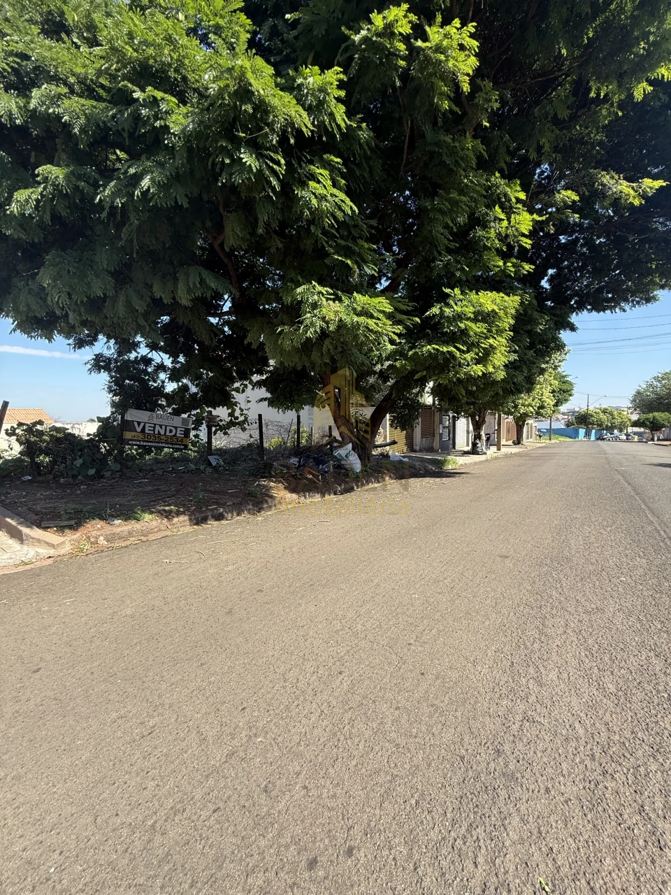 TERRENO 300m² Rua Buriti