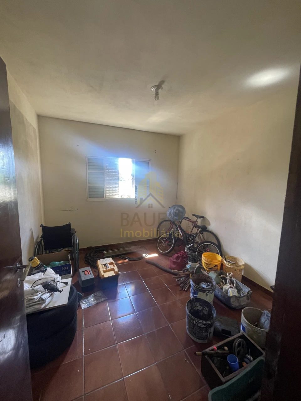 Casa com terreno de 608 m²