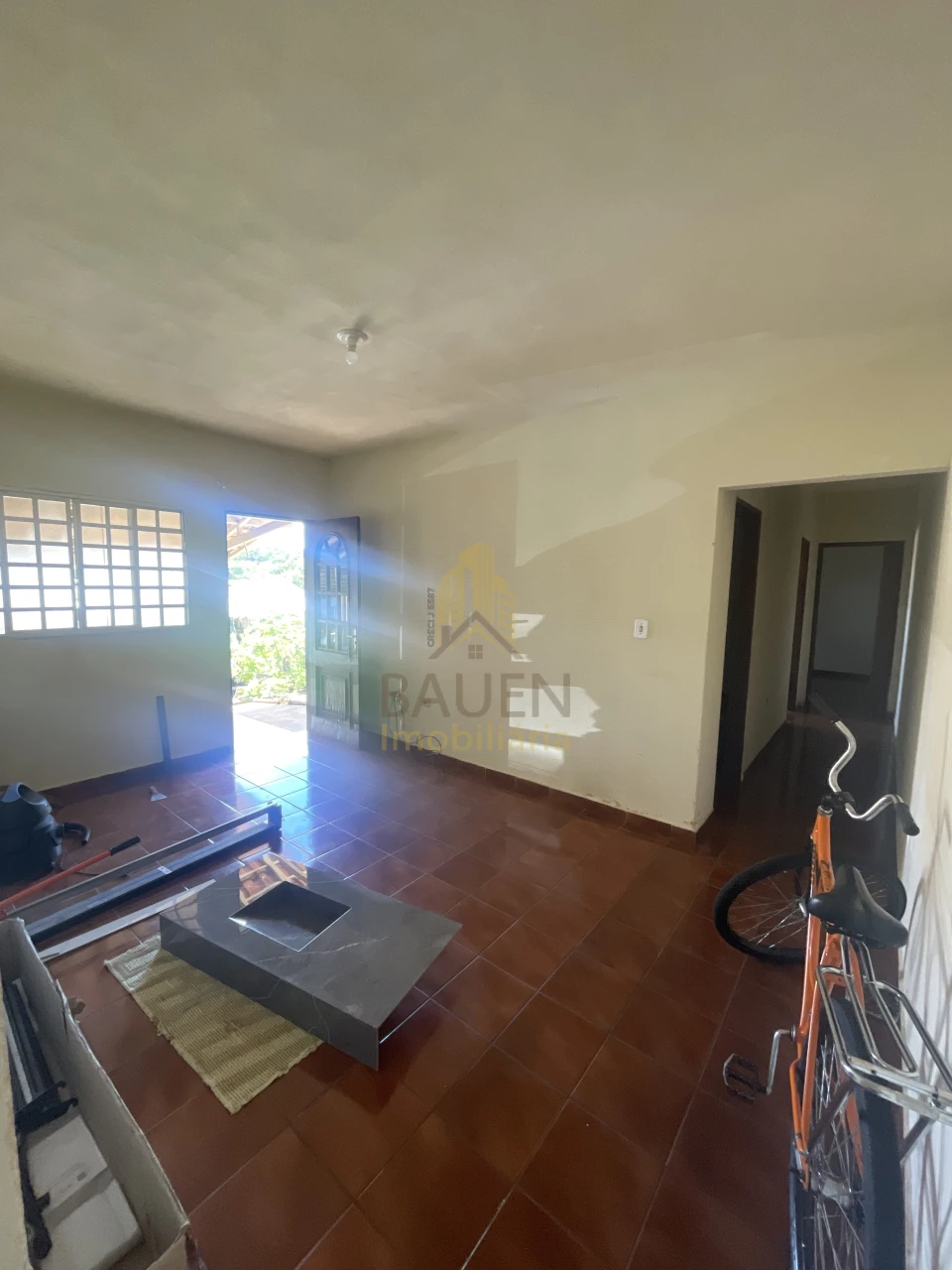 Casa com terreno de 608 m²