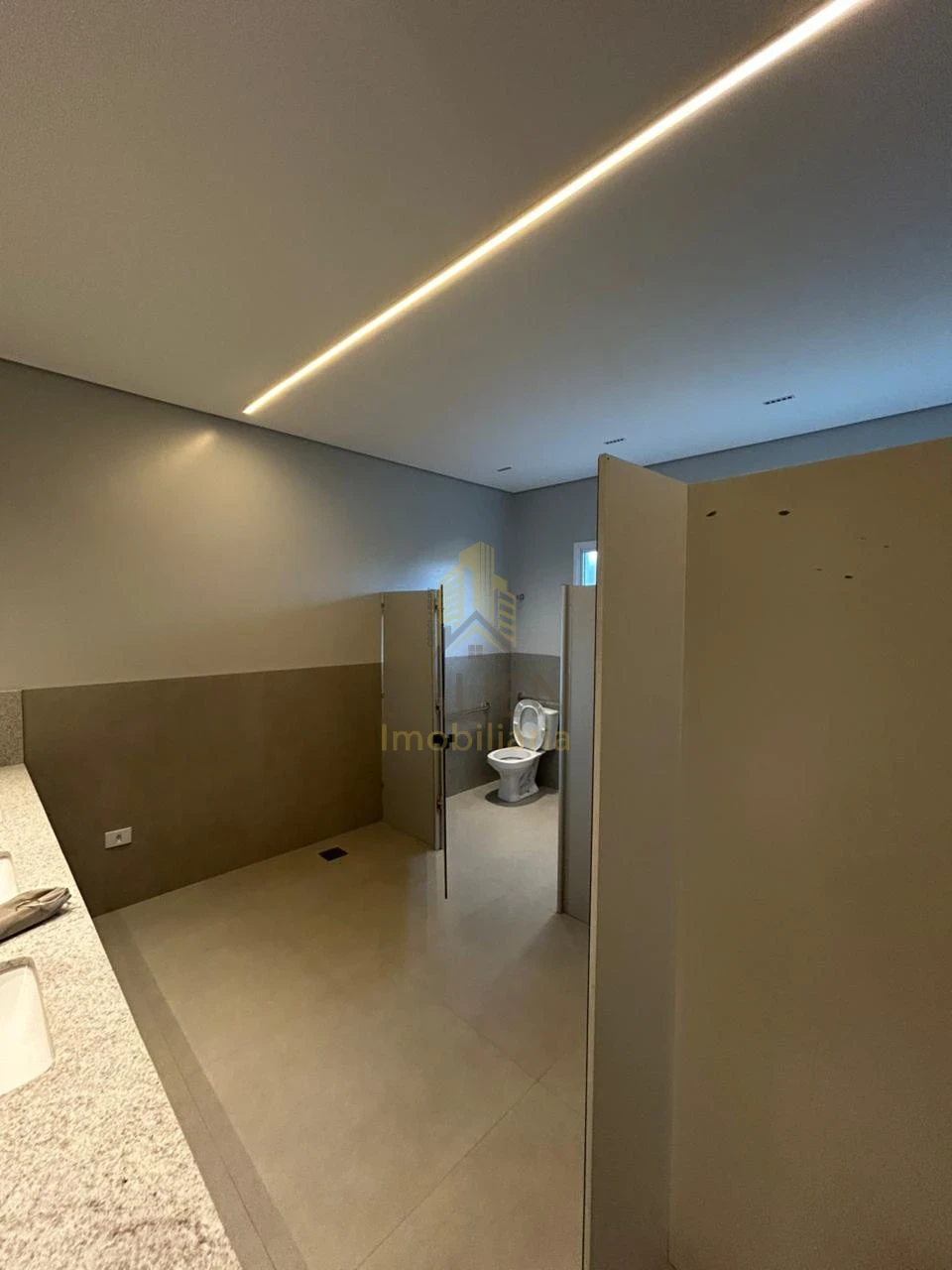 SALÃO COMERCIAL AVENIDA BRASIL