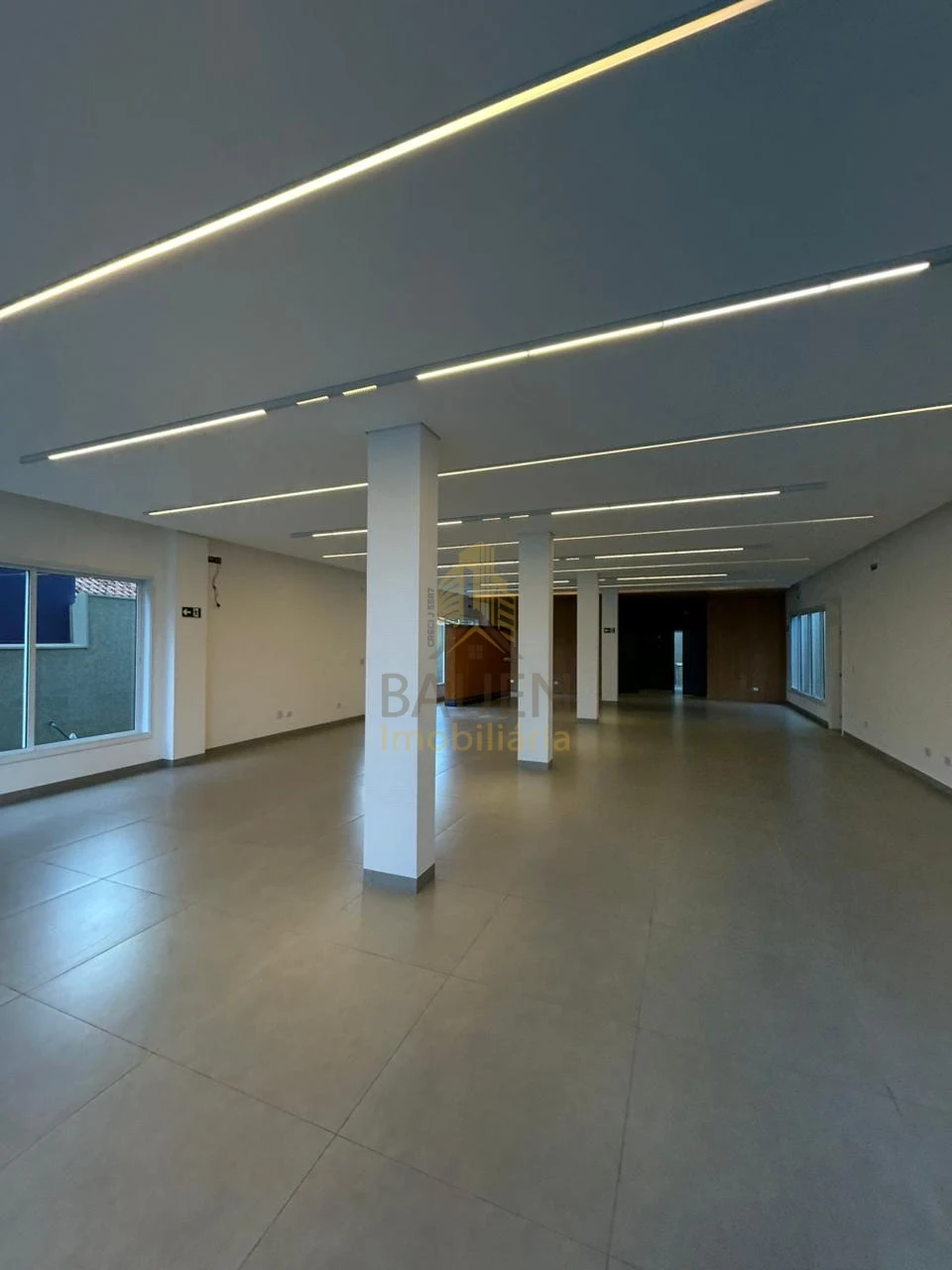 SALÃO COMERCIAL AVENIDA BRASIL