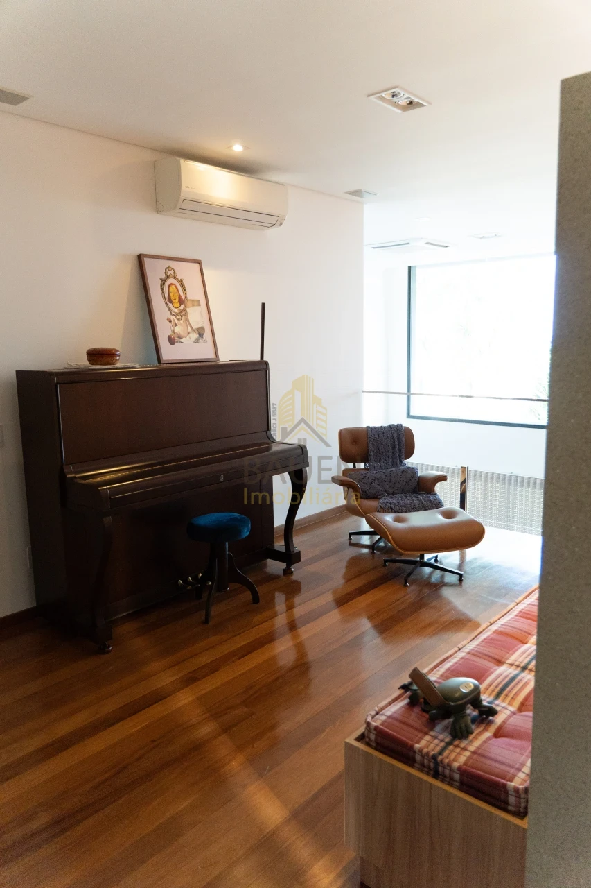 Imagens do imóveis CASA A VENDA - CONDOMINIO ALPHAVILLE