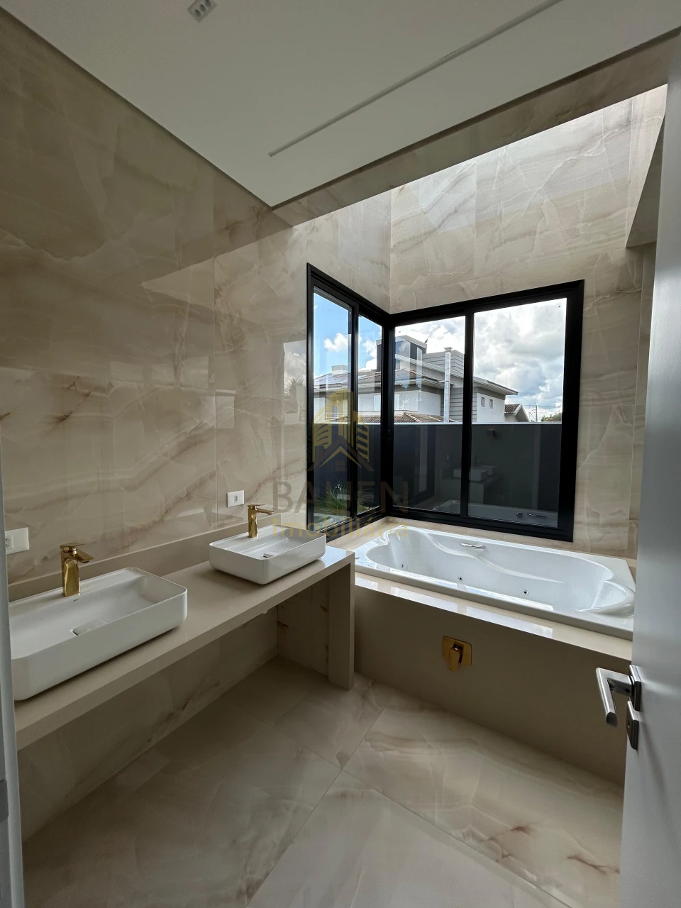 CONDOMINIO VILLAGGIO DO ENGENHO