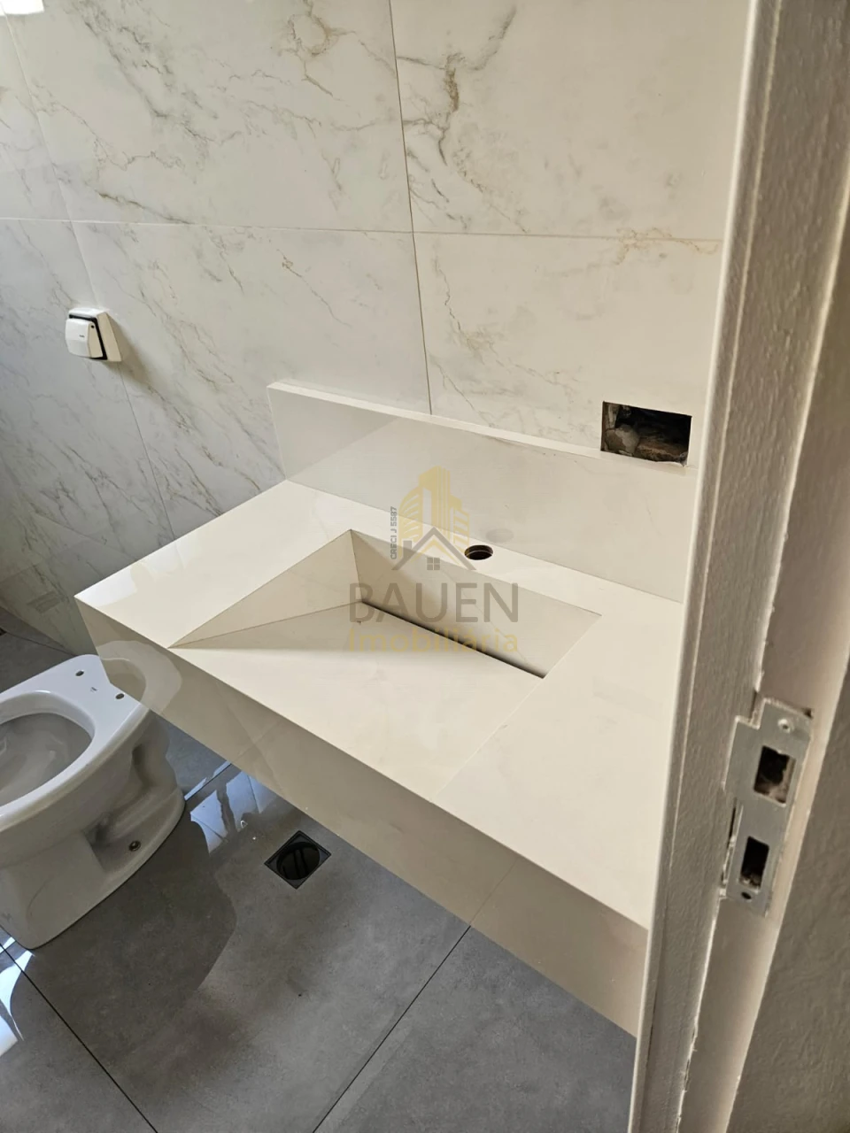 Imagens do imóveis CASA RUA DEVAIR LEONARDO PERUZZI