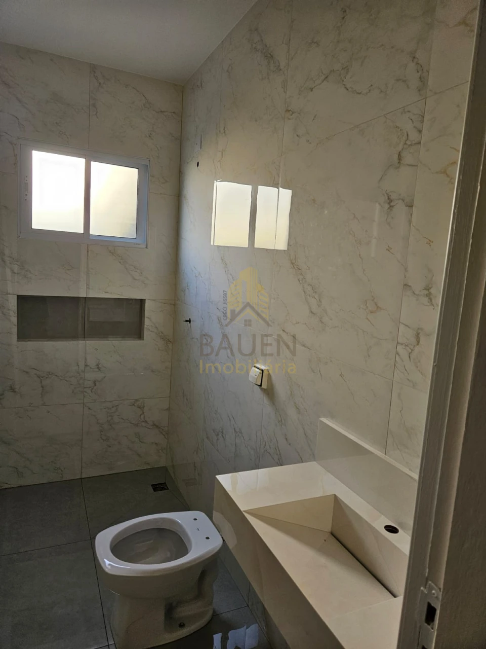 Imagens do imóveis CASA RUA DEVAIR LEONARDO PERUZZI