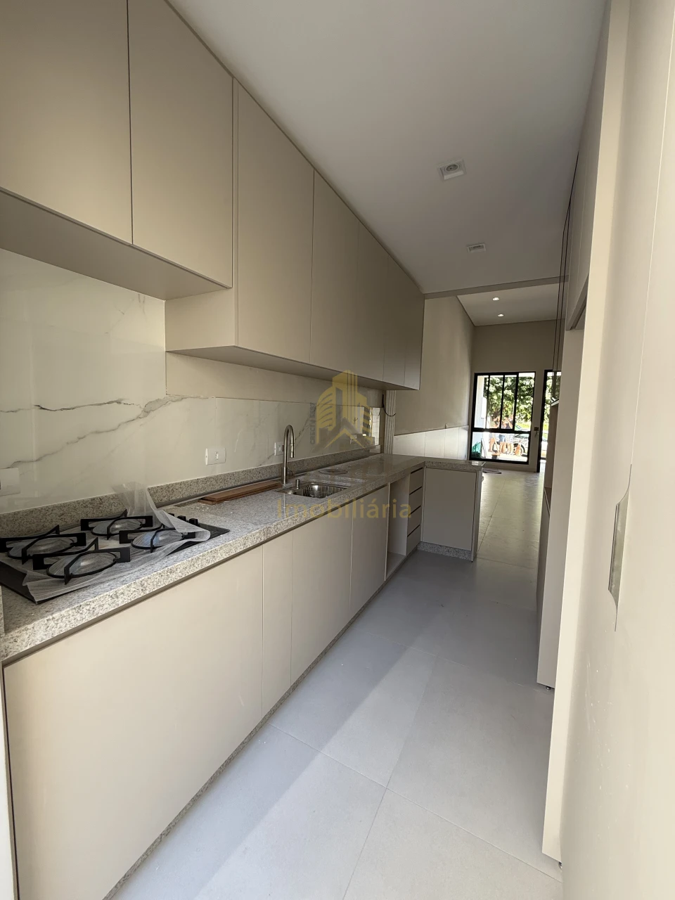 CONDOMINIO MORADA DAS FLORES