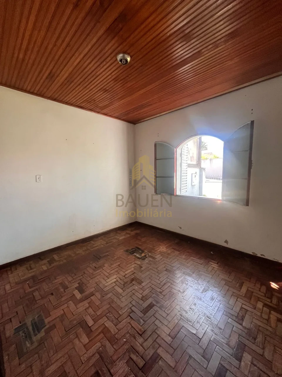 CASA DE ESQUINA PARQUE SELLA