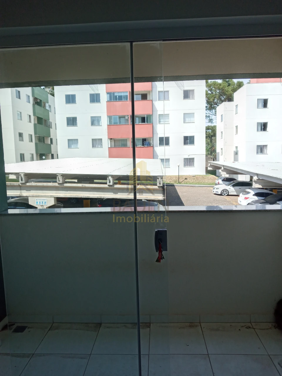 APARTAMENTO RESIDENCIAL AURACÁRIA