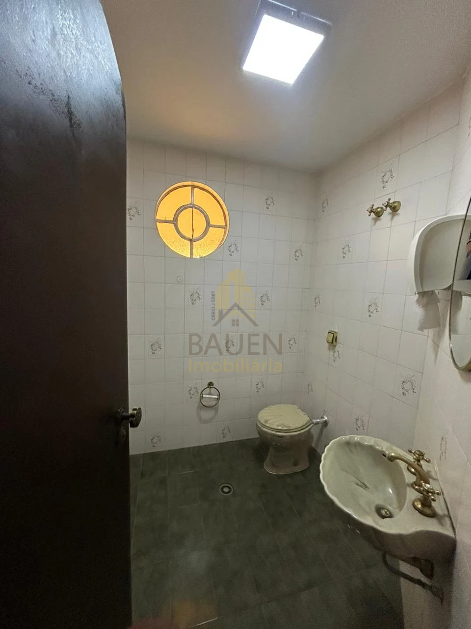 Imagens do imóveis SOBRADO COMERCIAL AVENIDA CANADÁ